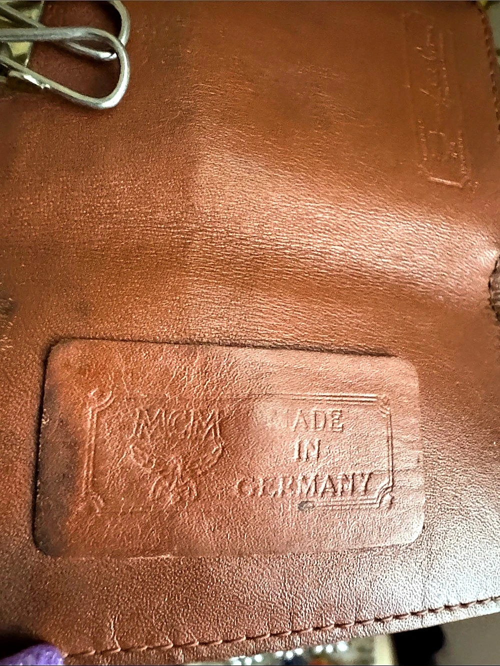 MCM Vintage Visetos 4-Hook Key Case Wallet π©πͺπ©πͺπ©πͺ - Picture 8 of 14